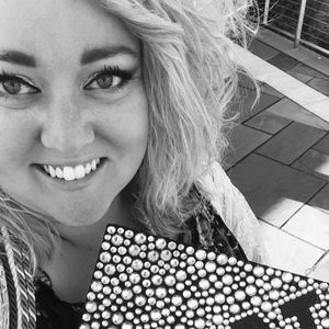 Meet your Posher, Annie
